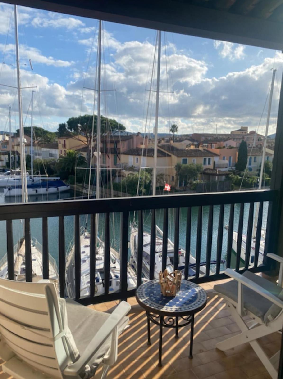 Nice Apt In Front Of The Marina In Grimaud Apartment Екстериор снимка